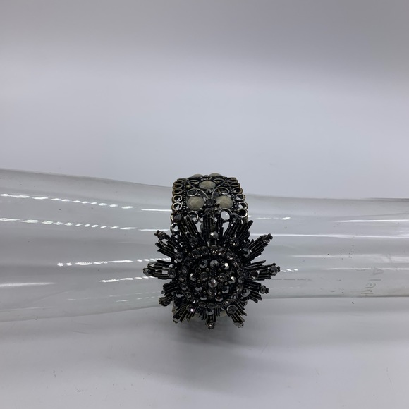 SDLZ Bracelet Statement Lattice Cuff Ornate Flower & Rhinestones - Picture 2 of 13